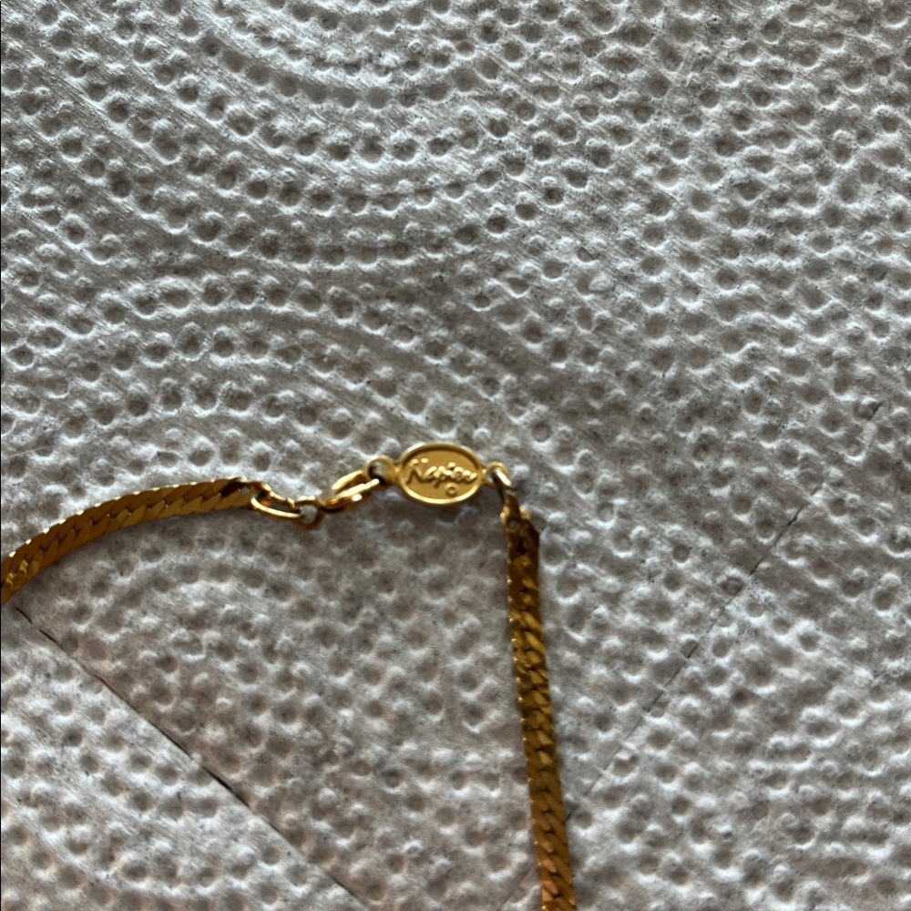 🎀🤍🎀🤍Napier Goldstone  Necklace with faux Pearl Pendant - Picture 3 of 4
